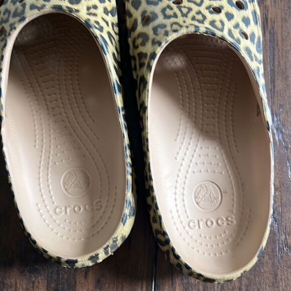 Crocs Freesail Clog Mule Animal Leopard Cheetah Print Comfort Slip Sz 11 GUC - Picture 5 of 8